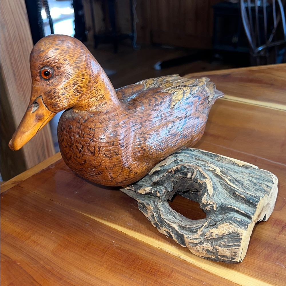 Vintage Handcrafted Wooden Duck Figurine - Picture 4 of 8